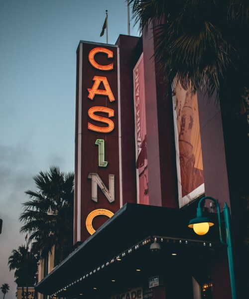Så här Aktiverar du Bonusspel och Gratissnurr på Casinoslots