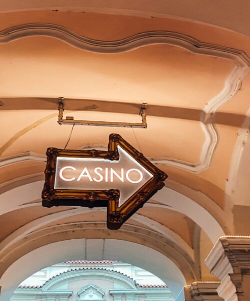 Vad du Behöver veta om Progressiva Jackpots Innan du Spelar Slots
